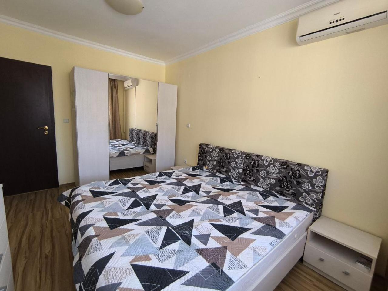 Dom-El Real Apartments Amphora Sveti Vlas Dış mekan fotoğraf